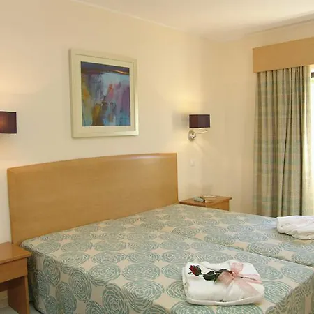 Aparthotel Clube Brisamar 3*