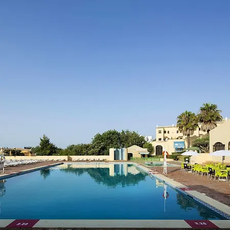 Apartahotel Clube Brisamar 3*