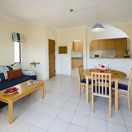 Clube Brisamar Aparthotel 3*